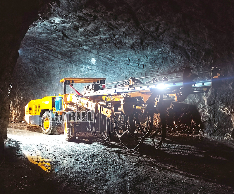 أجهزة الحفر تحت الأرض