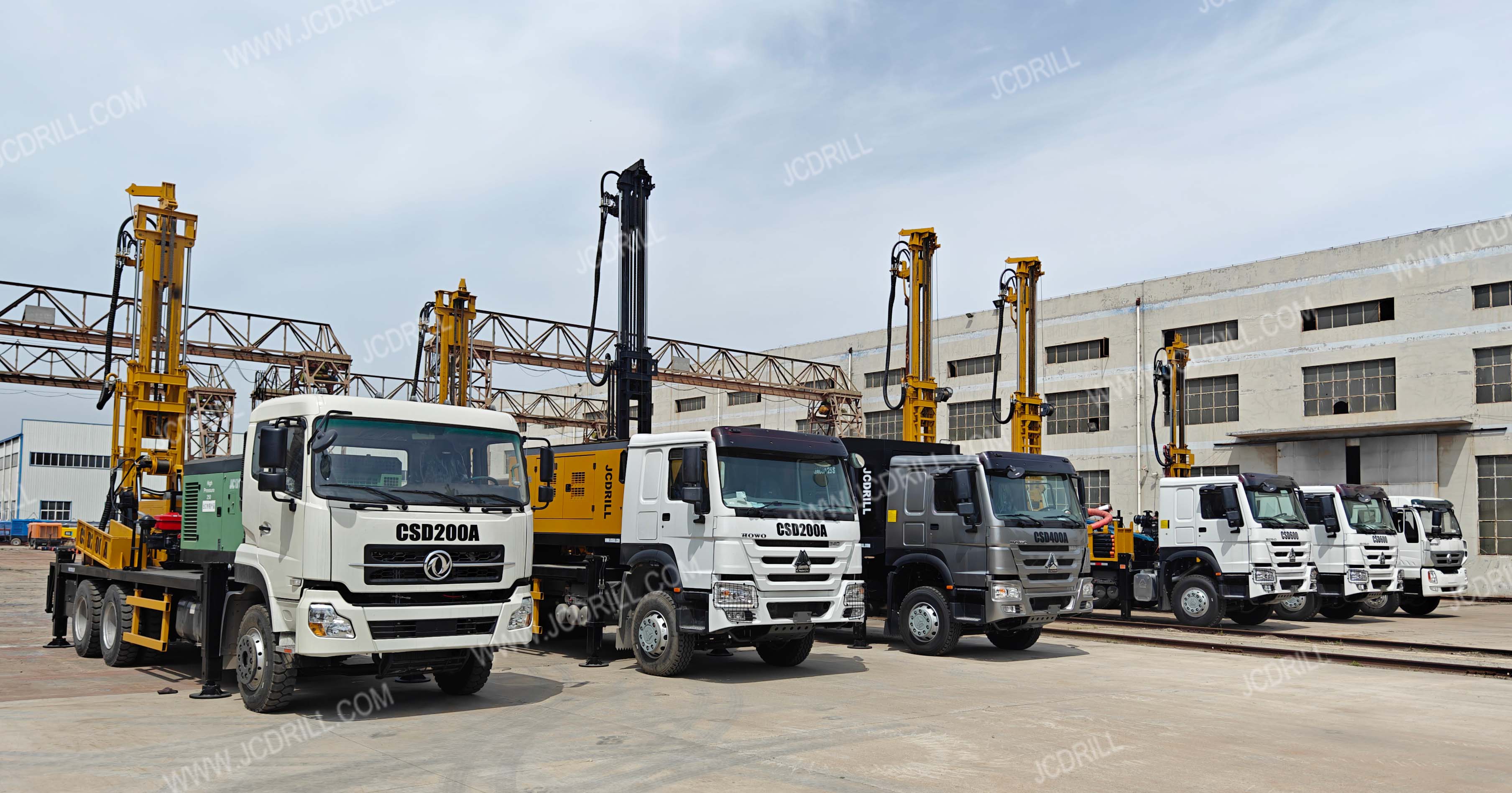 شحن جهاز حفر آبار مياه محمول على شاحنة إلى أمريكا الشمالية عن طريق البحر شحن جهاز حفر آبار مياه محمول على شاحنة إلى أمريكا الشمالية عن طريق البحر