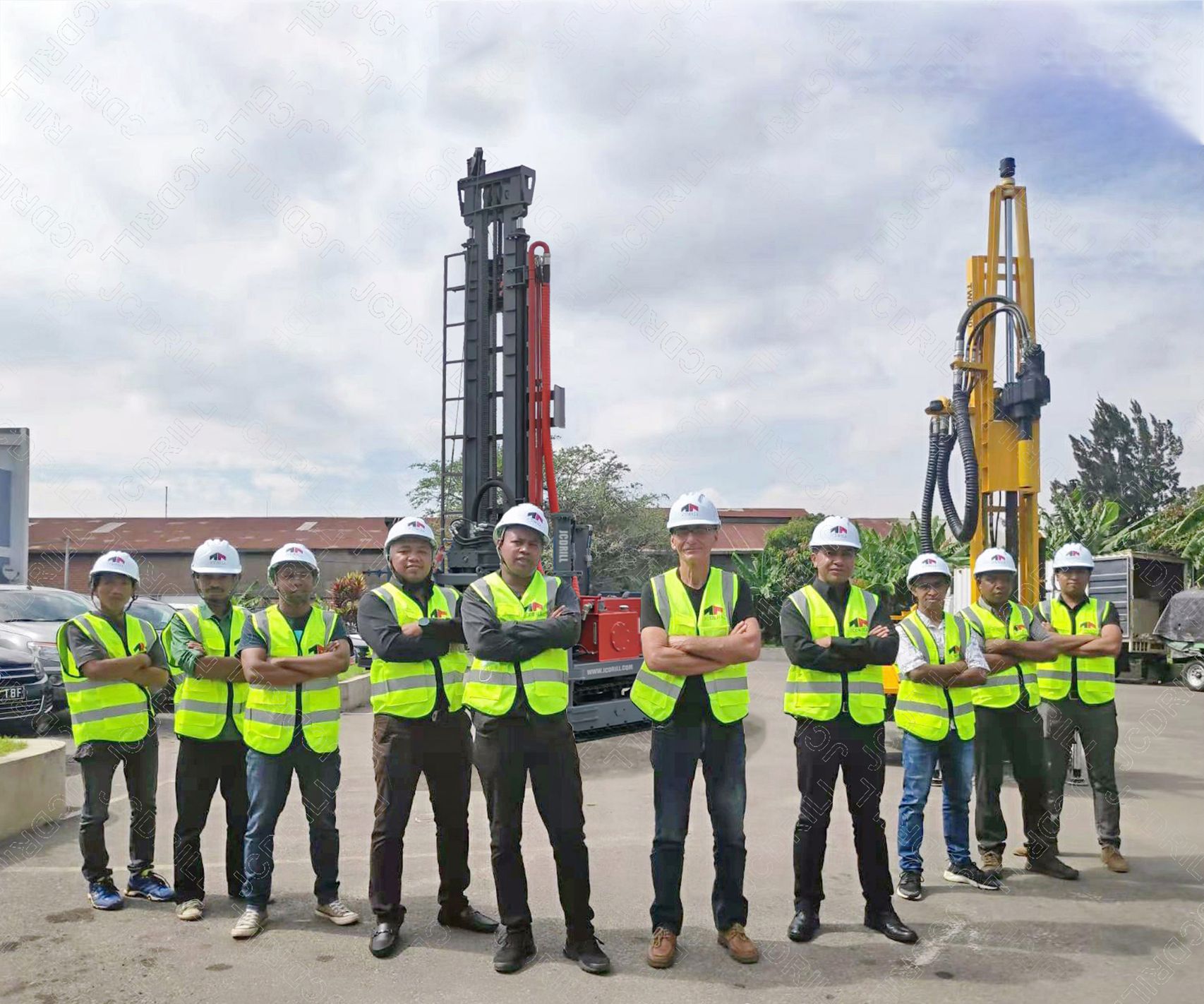 منصة حفر آبار مياه بطول 200 متر في أفريقيا