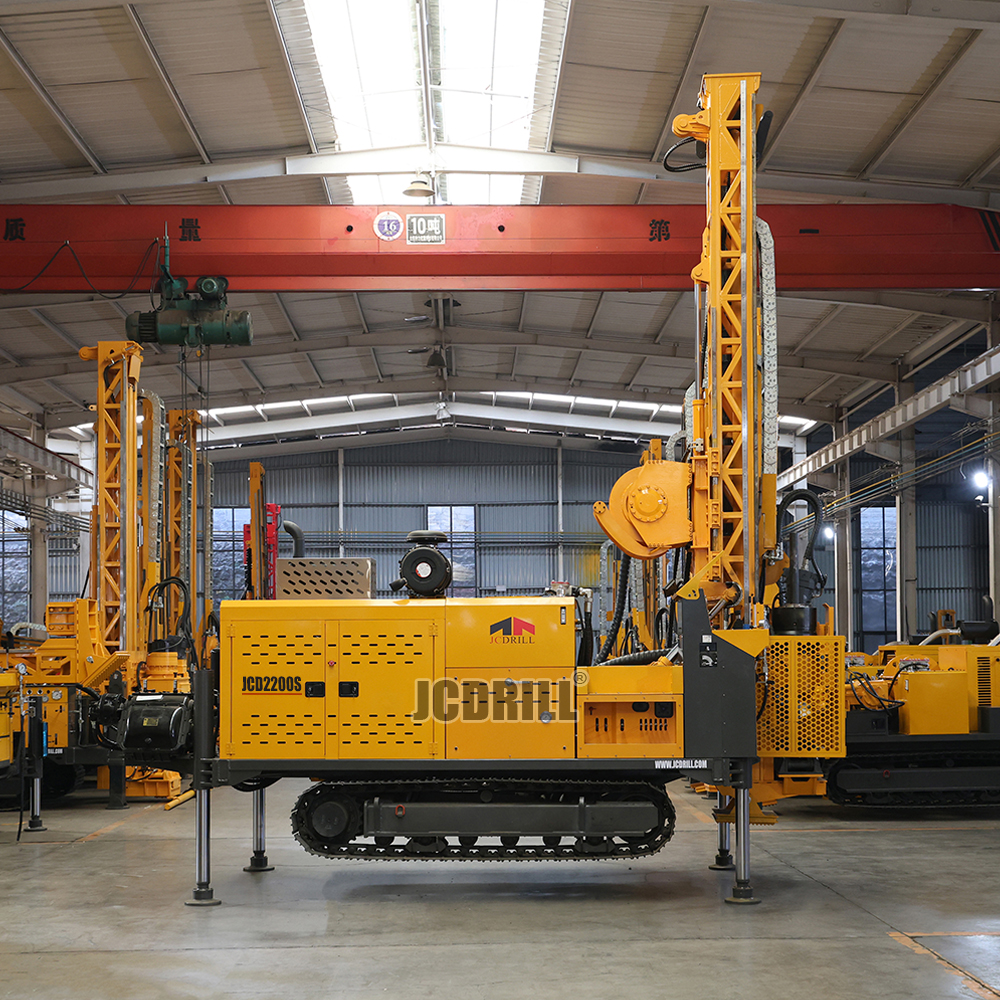 JCD2200S قلب هيدروليكي كامل سرعة الحفر السريع منصة استكشاف المعادن لحفر المنحدرات والثقوب المستقيمة