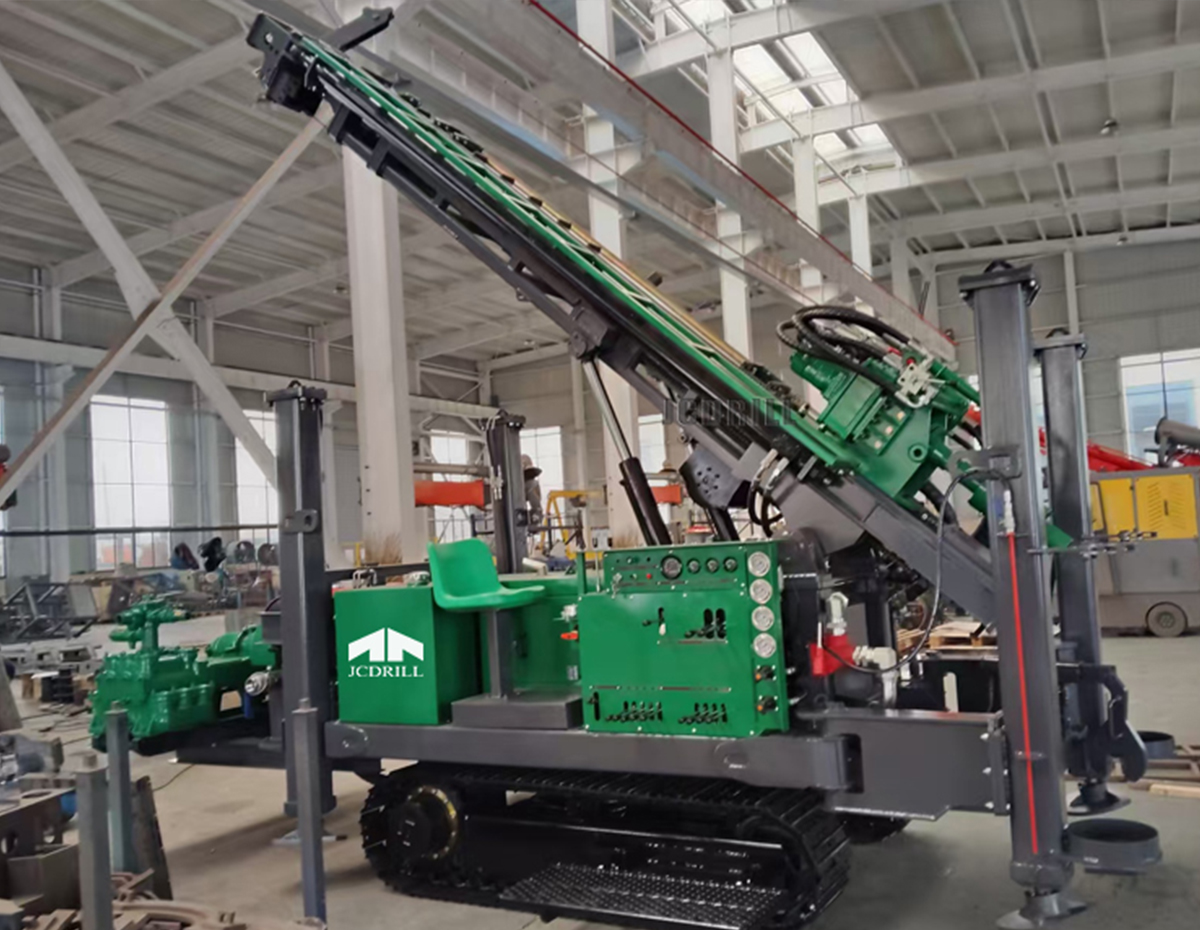 أطلق العنان لإمكانيات الحفر مع منصات حفر آبار المياه الزاحفة المصممة خصيصًا من JCDRILL